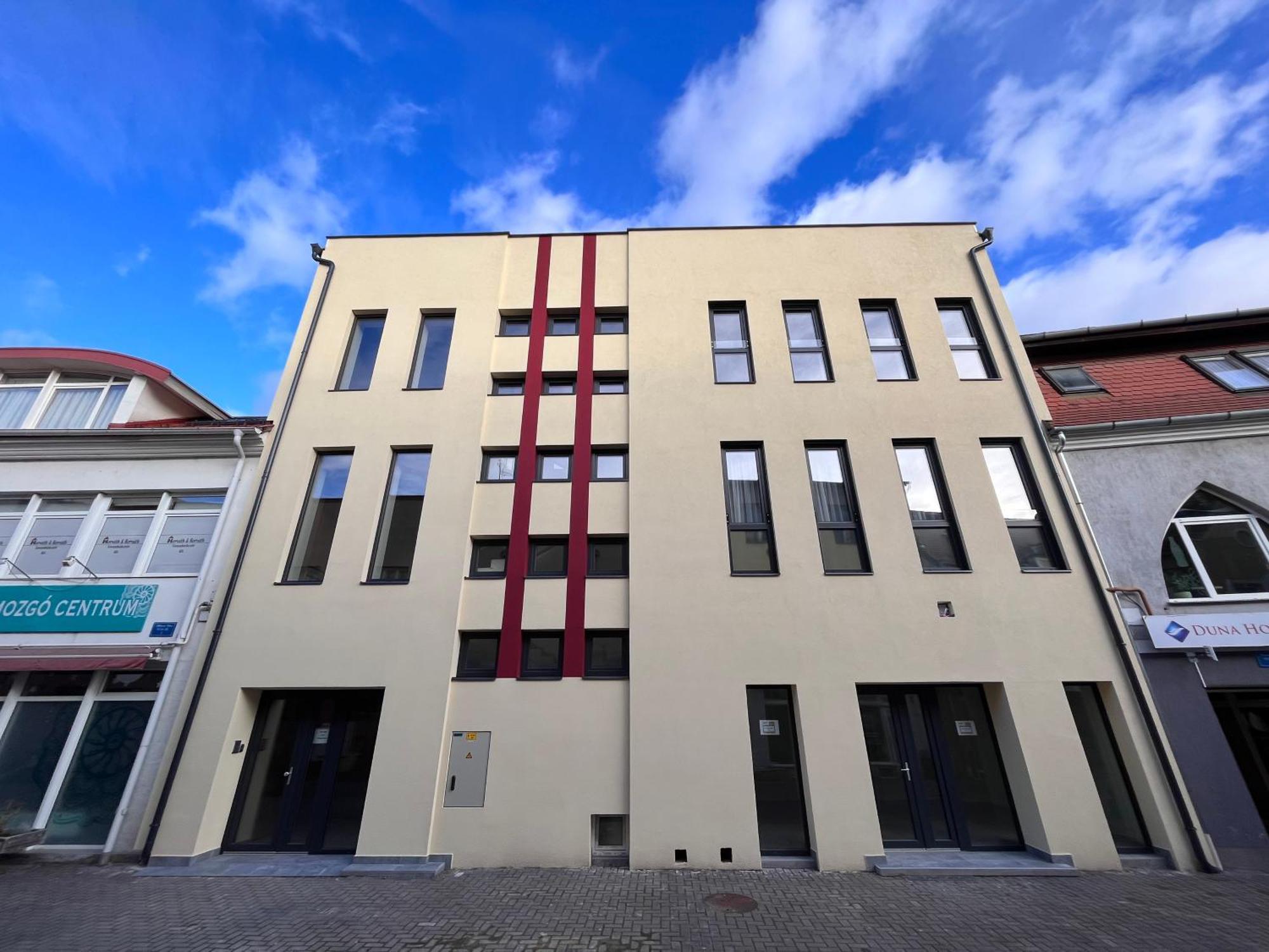 One Step Apartman - City Center Szombathely Exterior photo